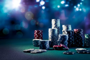 Live blackjack table with professional dealer at gudang 138